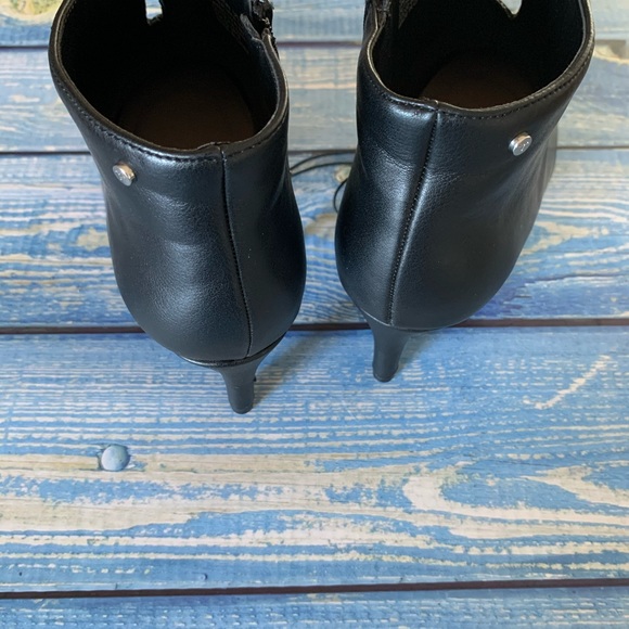 Tahari Boots - Picture 6 of 8